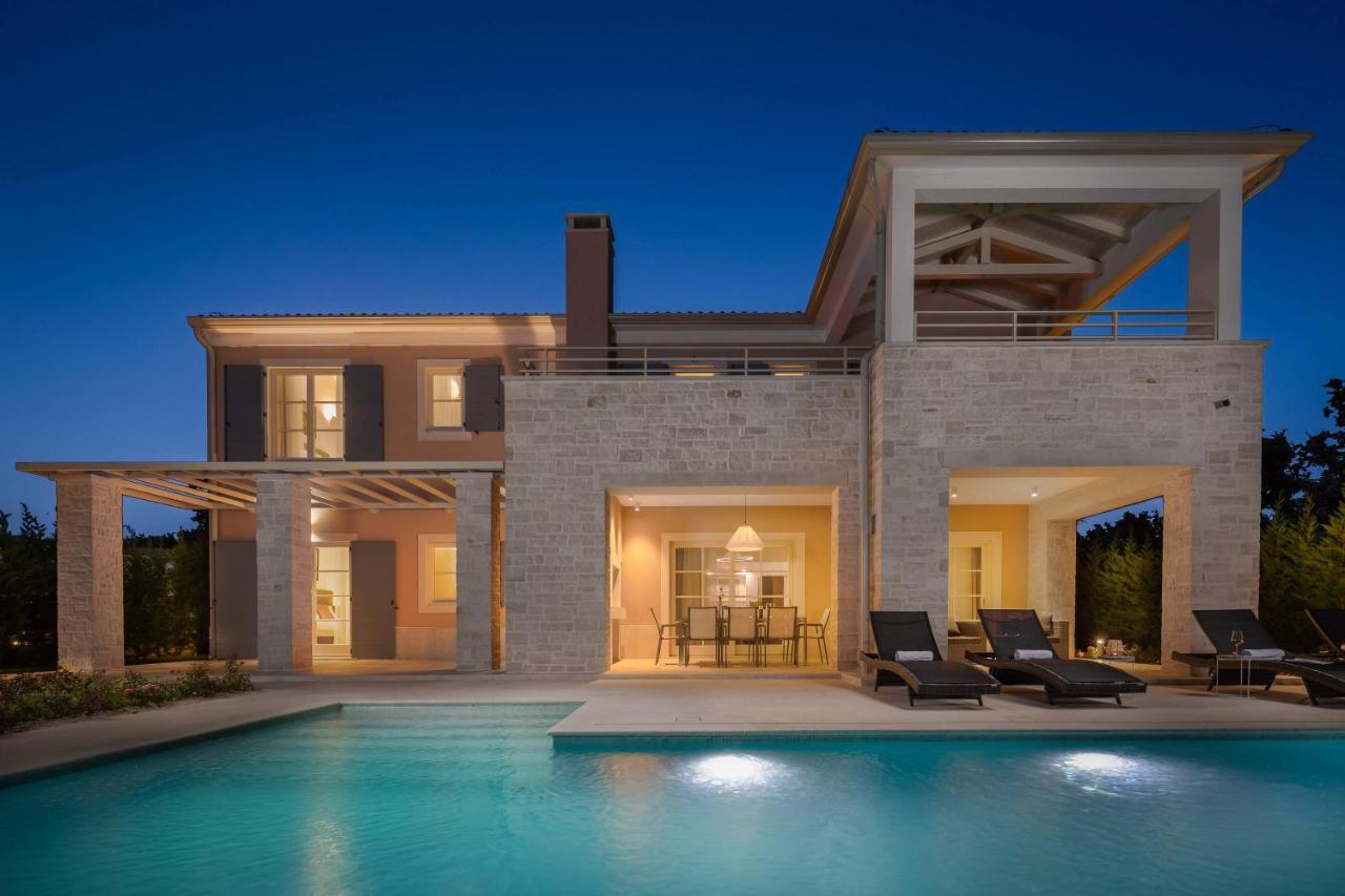 Villa Divine By Ilc Brtonigla Exterior photo